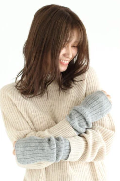 Baby Alpaca Leg&Arm 2 Way Warmer / Charcoal - Yu-ito -Ki:ts Shop 0809 065 W775 3e5a9620 ee94 4569 b623 e39ddf8b369d