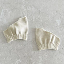 Luminous Silk Tongs Socks / White - Yu-ito