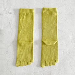 Luminous Silk Five Finger Crew Length Socks / Yellow - Yu-ito