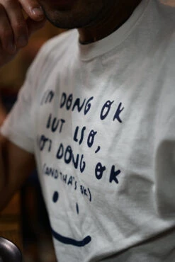 Doing OK And Not Doing OK T-shirt - Brit Bones -Ki:ts Shop 2022 05 0821.20.10 W775