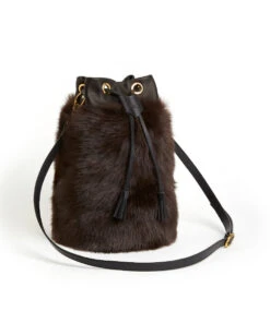 Drawstring Shearling Bag With 2 Way Shoulder Strap - L / Brown Shearling & Black - (ki:ts)