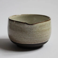 Matcha Bowl / White (HAKU) - (ki:ts) X Kaoru Pottery