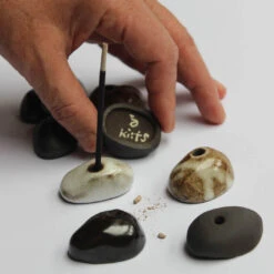 Incense Holder Koishi / Koku (Shiny Black) - (ki:ts) X Kaoru Pottery -Ki:ts Shop IMG 6608 SQ1080