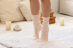 Smooth Silk Crew Length Socks / Lilac - Yu-ito -Ki:ts Shop No.14046 75126ce5 7de1 483d 9043 47fc99be7088