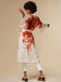 Alice - White / Silk Kimono Robe - KAYLL -Ki:ts Shop alicelongSilkflowerprintedkimonoluxuryresortwearorange5