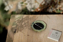 Hibi Seto Flower Tray (Incense Holder) / Oribe Green - Hibi -Ki:ts Shop hibiflowersetotray editorial 01 H970