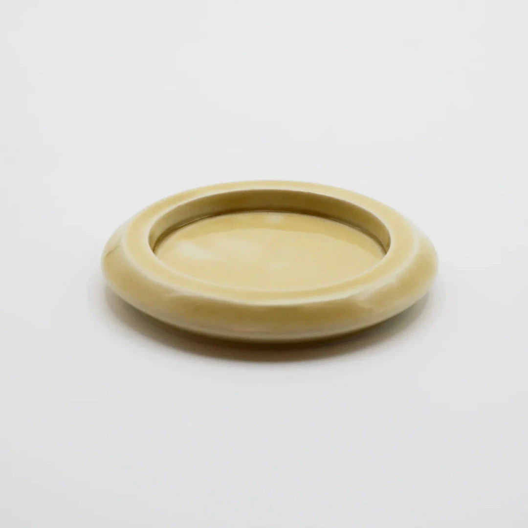 Hibi Seto Round Tray (Incense Holder) / Kiesto Yellow - Hibi 4 Hibi Seto Round Tray (Incense Holder) / Kiesto Yellow - Hibi - Image 2
