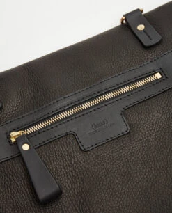 Postman / Black - (ki:ts) 12 Postman / Black - (ki:ts) -Ki:ts Shop image 00f0c936 8d2c 4493 88e1 e195c77be4dc