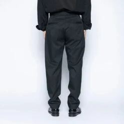 Tapered Cropped Trousers / Black - (ki:ts) X WWS -Ki:ts Shop image 347080be 0ede 4d81 8728 130edc0511b6