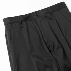 Tapered Cropped Trousers / Black - (ki:ts) X WWS -Ki:ts Shop image 3e6ff85c 5ca3 4d6a 98e1 8dacd75238ee