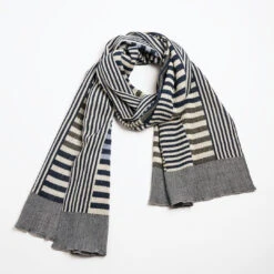Colour Plate Scarf / Beige-Navy - NUNO