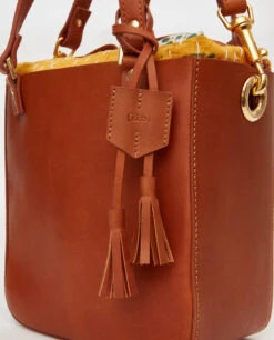 SQ Hand Bag With Pouch / Tan - (ki:ts) -Ki:ts Shop image 63cb1df7 ec26 4cf7 bd84 c1fd777c1bf0