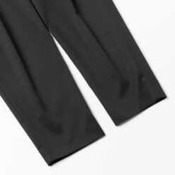 Tapered Cropped Trousers / Black - (ki:ts) X WWS -Ki:ts Shop image d979b46e d6bd 4d5f b588 641219f090c5