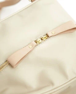 Cube Bag Soft - M / Cafe Latte - (ki:ts) -Ki:ts Shop image e2a7a68e d338 4065 aaf9 5f7905ff2509