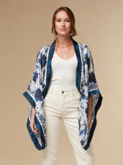 Florence - Blue / Silk Kimono Top - KAYLL -Ki:ts Shop kayllflorencesilkfloralprintedkimonotopluxuryresortwearblue4 H960