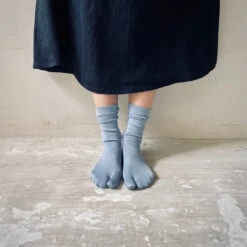 Luminous Silk Tabi Crew Length Socks / Light Blue - Yu-ito -Ki:ts Shop tabi SQ1080 6184e195 9ffd 414a bba1 79e242f91549