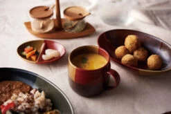 Tone On Tone Mug / Red Mix - Aito Seisakusho -Ki:ts Shop toneontone red H10180 02 77cc6fec fc7e 4ee0 94cf e4a84584e51f